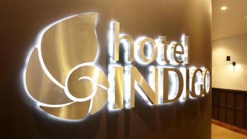 Hotel Indigo - Chester, an IHG Hotel reception